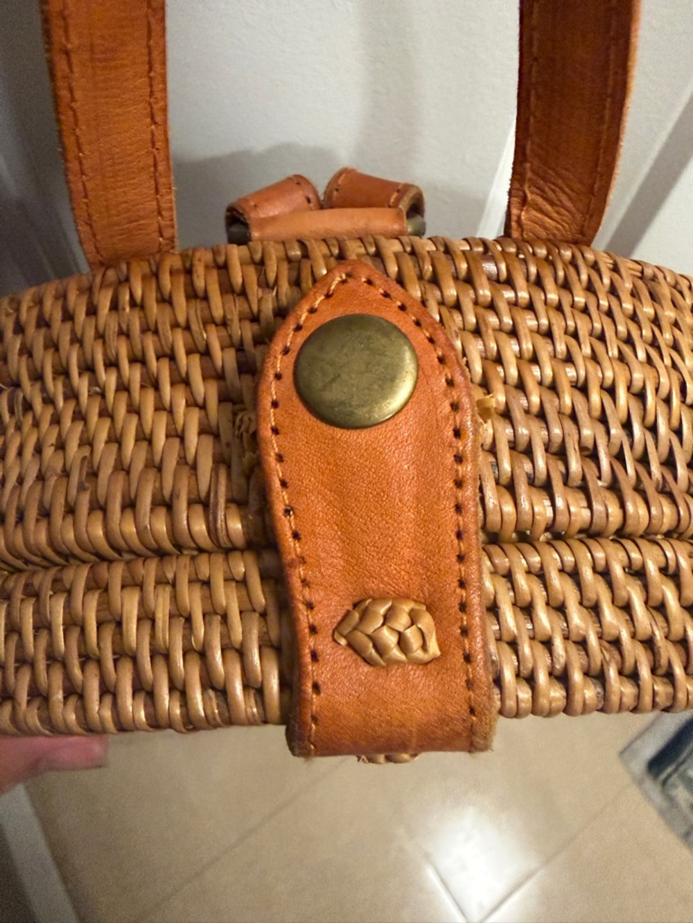 Round Rattan Bali Backpack - Picture 6 of 9